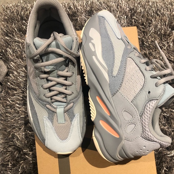 yeezy 700 inertia sizing